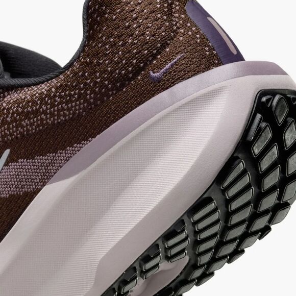 Nike Winflo 11 Running Shoes - Picture 7 of 9